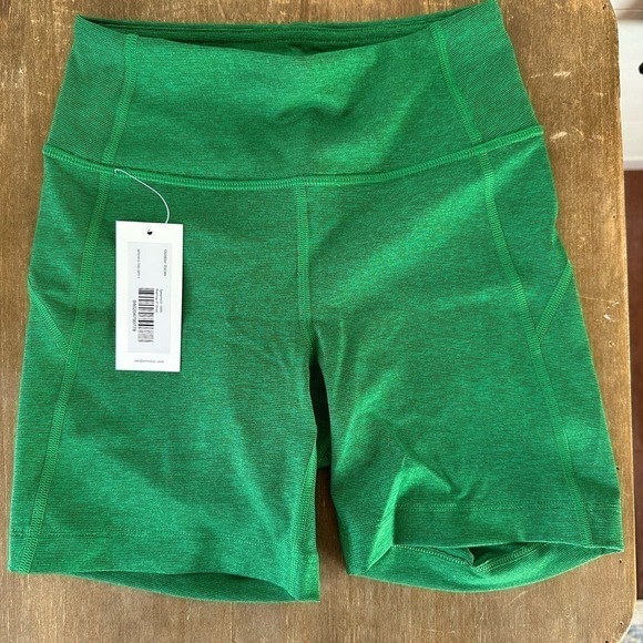 NWT Outdoor Voices Warmup 5" Short in Spearmint XXS - Picture 1 of 5